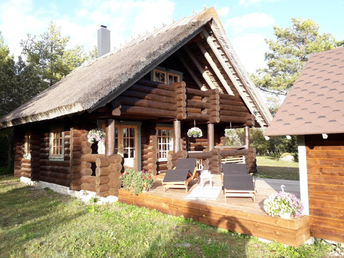 Paehkli Seaside Cottage With Cozy Outdoor Patio Koiguste Kültér fotó